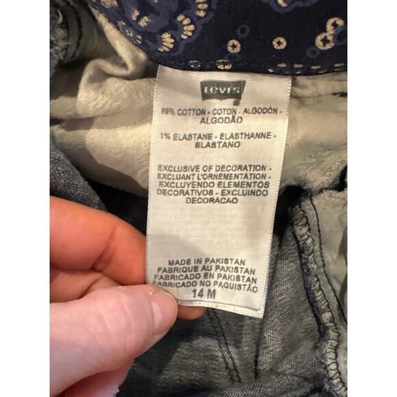 Levis 525 Jeans Womens 14 M Blue Perfect Waist Straight Leg Stretch Distressed - Picture 5 of 11